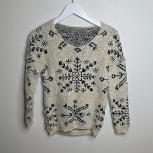 Finn & Clover ANTHRO Black and Cream Snowflake SZ SMALL